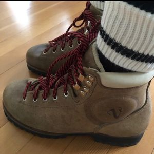 Vasque Vintage Hiking Boots